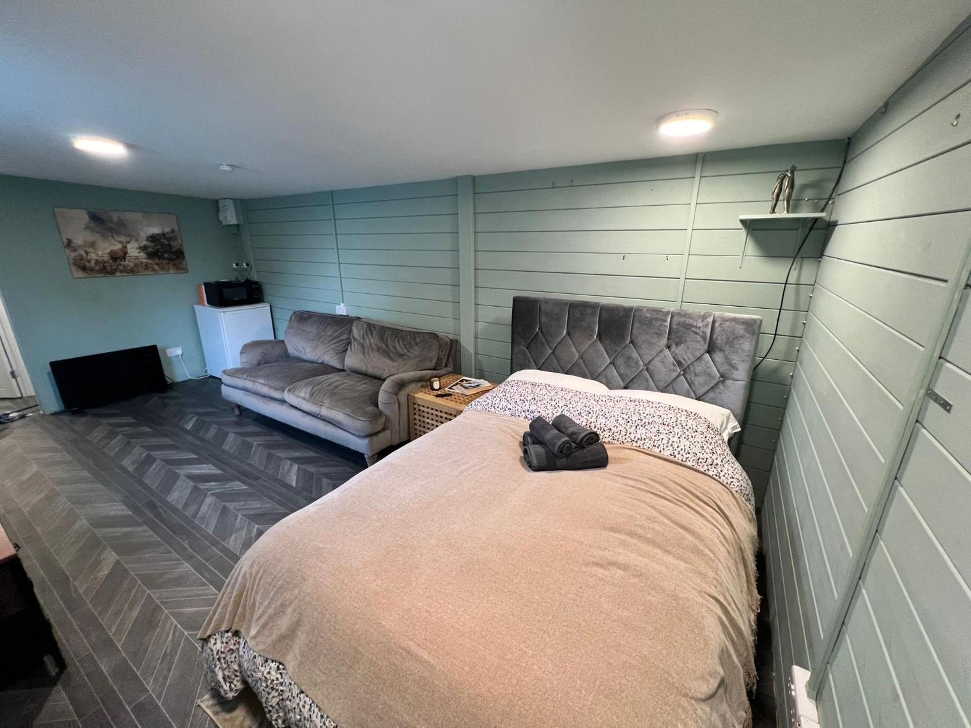 Cozy Cabin Independent Ensuite Guildford Extérieur photo